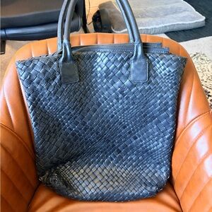 FALOR Black Woven Leather Tote Bag